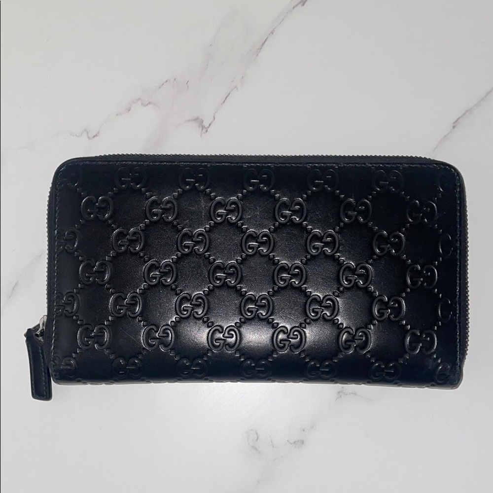 Gucci Black Leather Zip Wallet